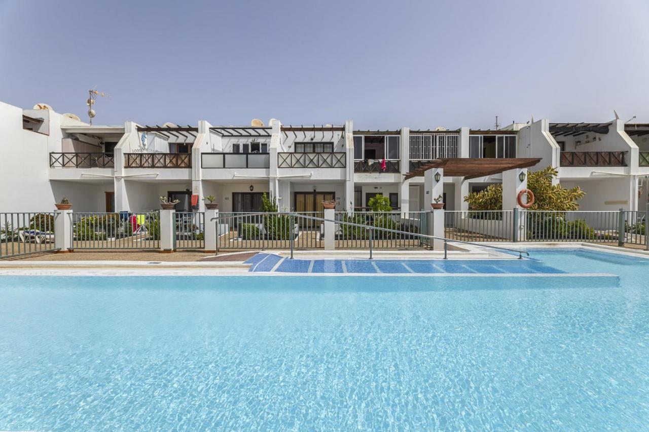 プエルト・デル・カルメンHola Arnage Pool Viewアパートメント エクステリア 写真