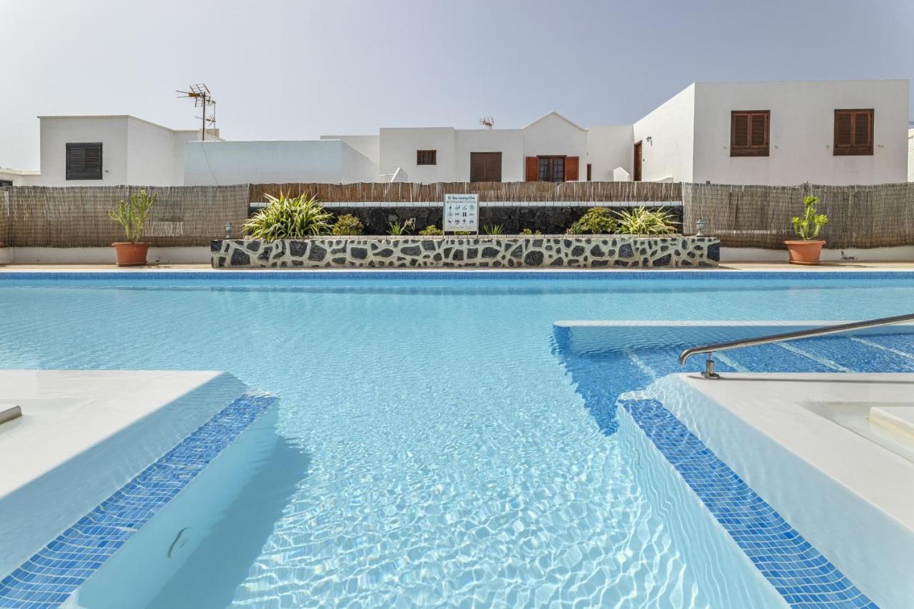 プエルト・デル・カルメンHola Arnage Pool Viewアパートメント エクステリア 写真